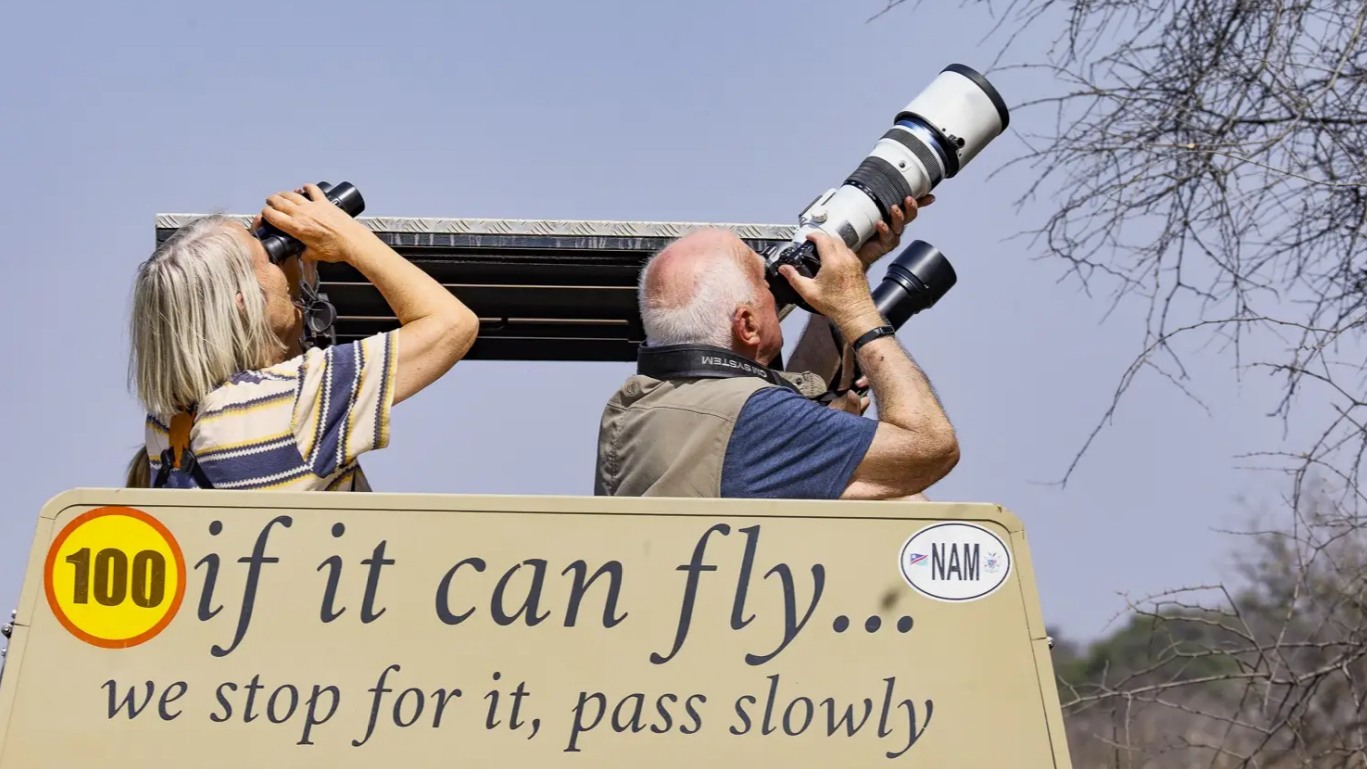 Birder Expedition Truck auf Tour in Namibia - copyright Leavelove Safari Birder Expedition Truck in Namibia