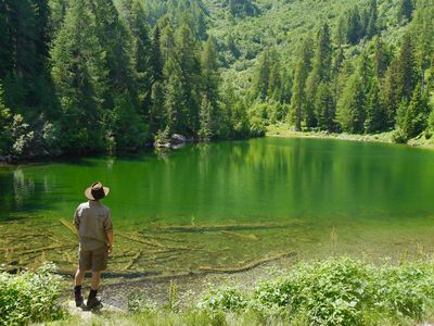 Maloja Versteckter Bergsee an einem Schmugglerpfad in der Schweiz