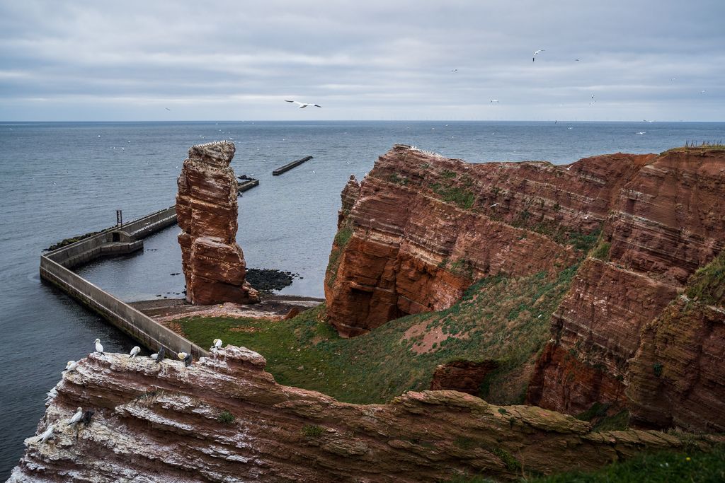 Buntsandsteinfelsen auf Helgoland Deutschland Lea und Anskar